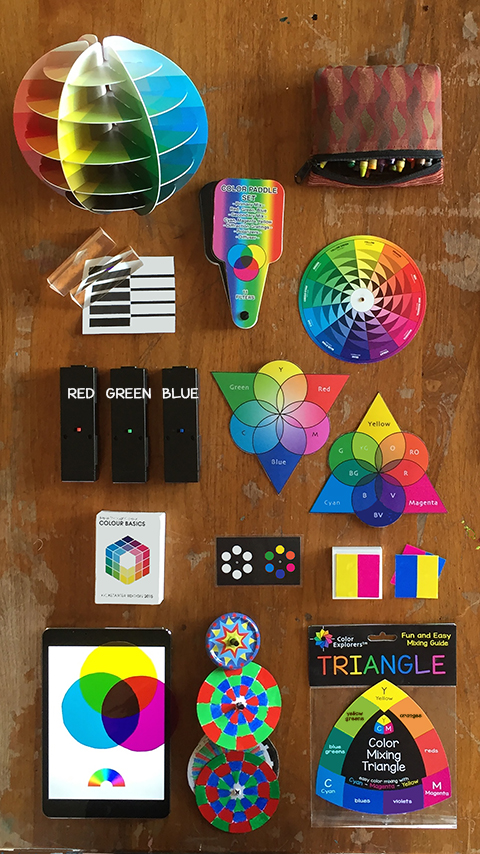 Color Explorers Travel Kit